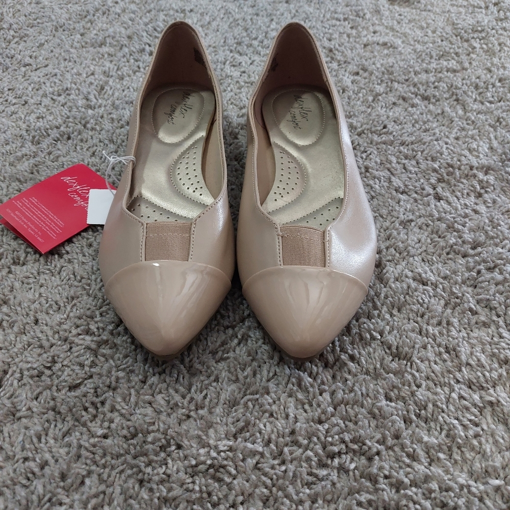 Women's Dress Shoes (Flats) - 11W
